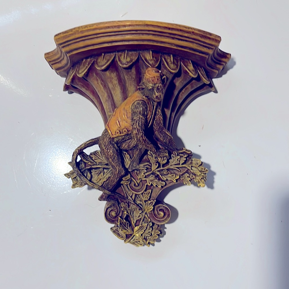 Monkey shelf